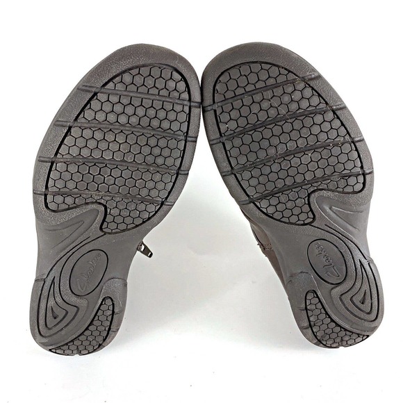 Clarks Christine Tilt Brown Leather Ankle Boots Booties Women's 6.5 - Picture 9 of 9